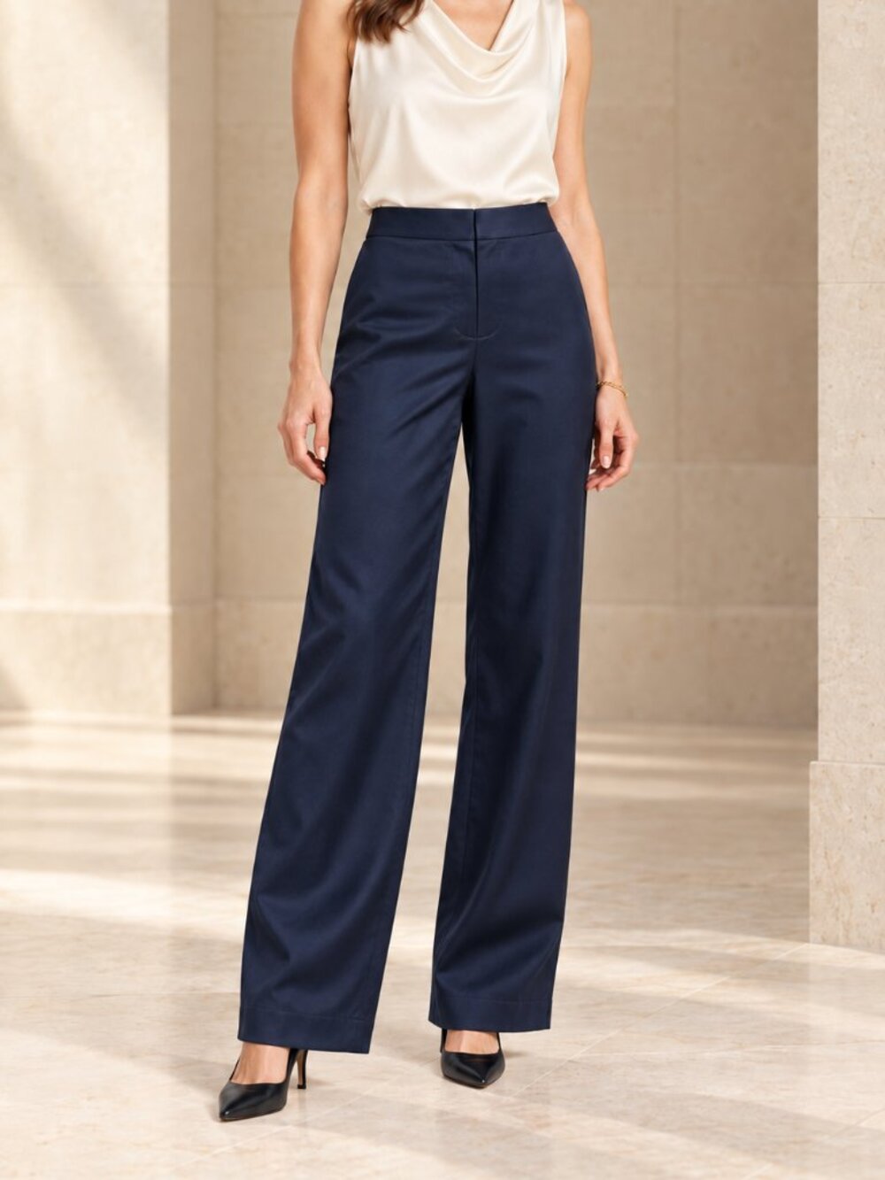 ST. JOHN Collection Navy Velvet-Look Pants Size 6 | Retail Comp. ≈ C$990
